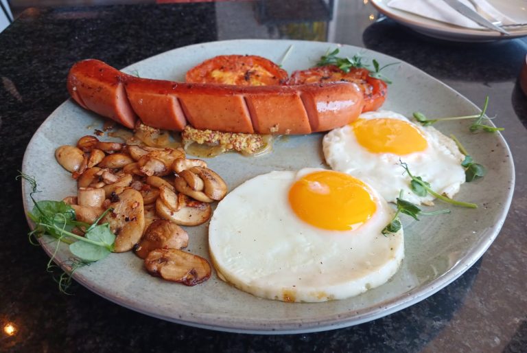 Traditional breakfast served at L'Opera restaurant in Knysna