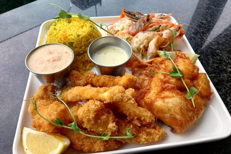 Seafood platter at L'Opera restaurant Knysna